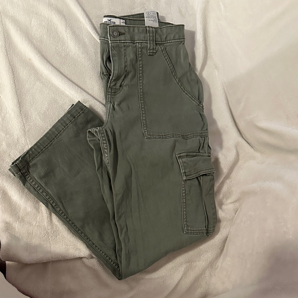 Women’s Cargo Pants/ Hollister